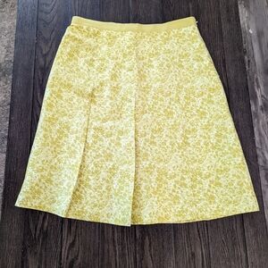 Banana Republic women's skirt size 8 100% Silk vintage Chartreuse & yellow